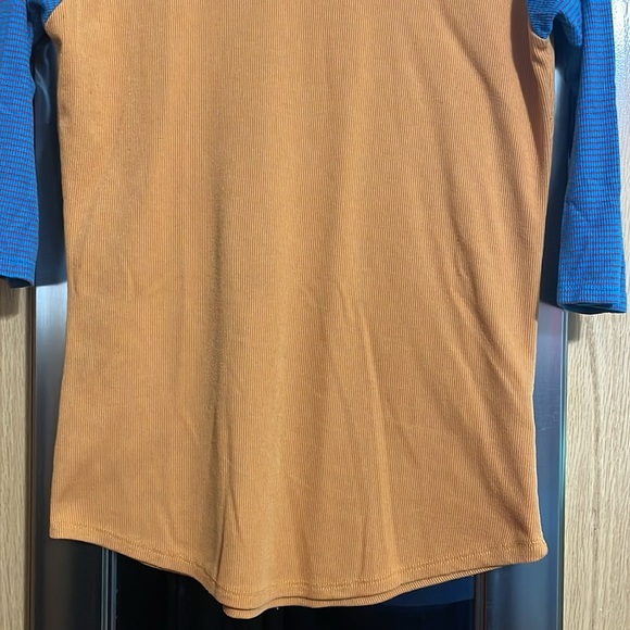 LuLaRoe XS color block ribbed shirt.  Orange with blue and red sleeves - Picture 3 of 9